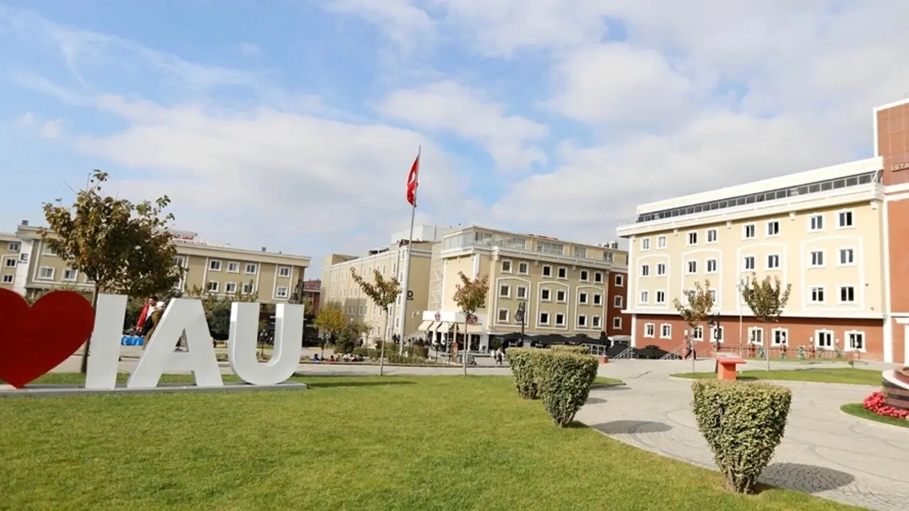 İstanbul Aydın University